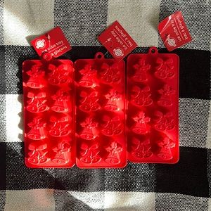 Christmas House Festive Ice Cube Trays